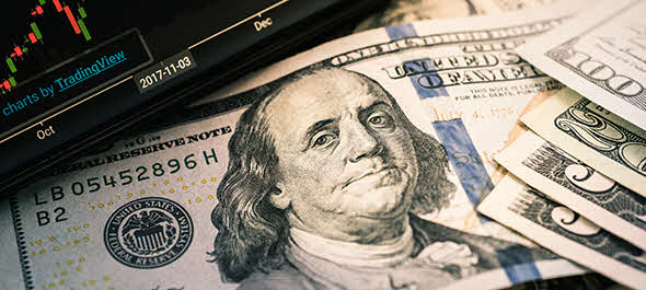 Dolar Tembus Rp18.000